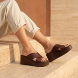 Ava – Women’s Cross-Strap Leather Platform Mules - 36 - S . choco