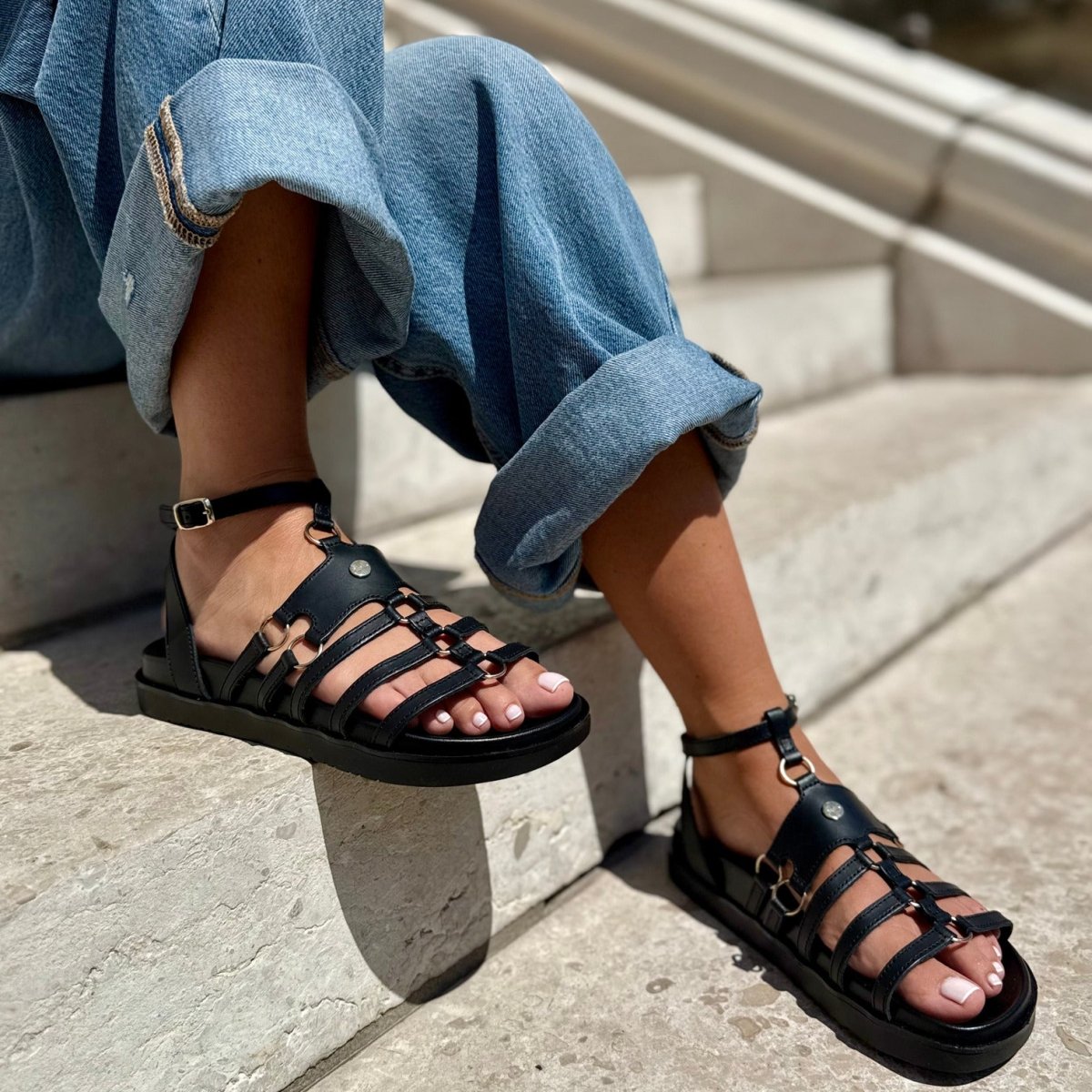 Gabriel – Women’s Leather Ankle-Strap Flat Sandals - 36 - Uni Noir