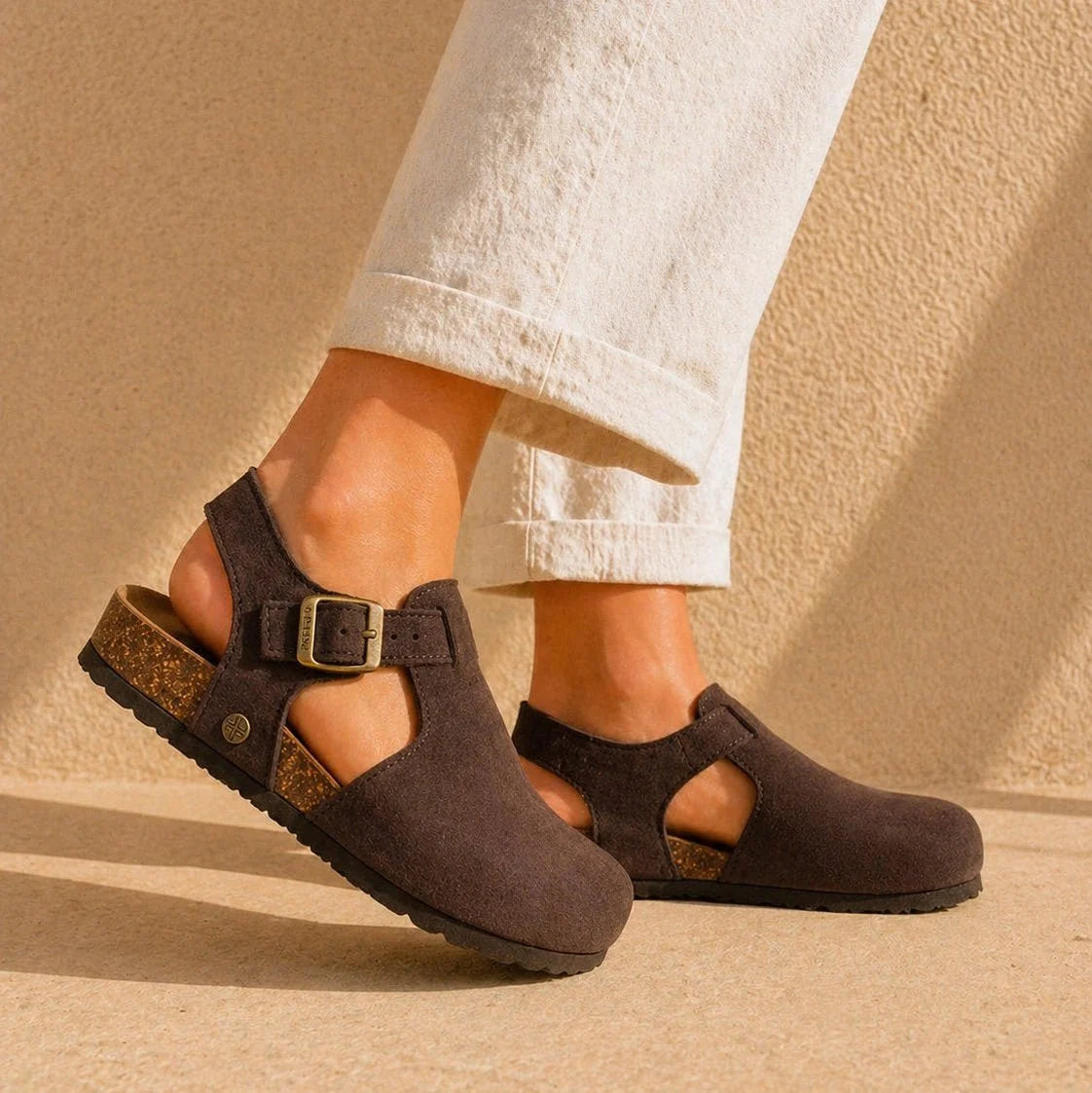 Hannah – Women’s Suede Sandal Clogs with Cork and Leather Footbed - 37 - kaki