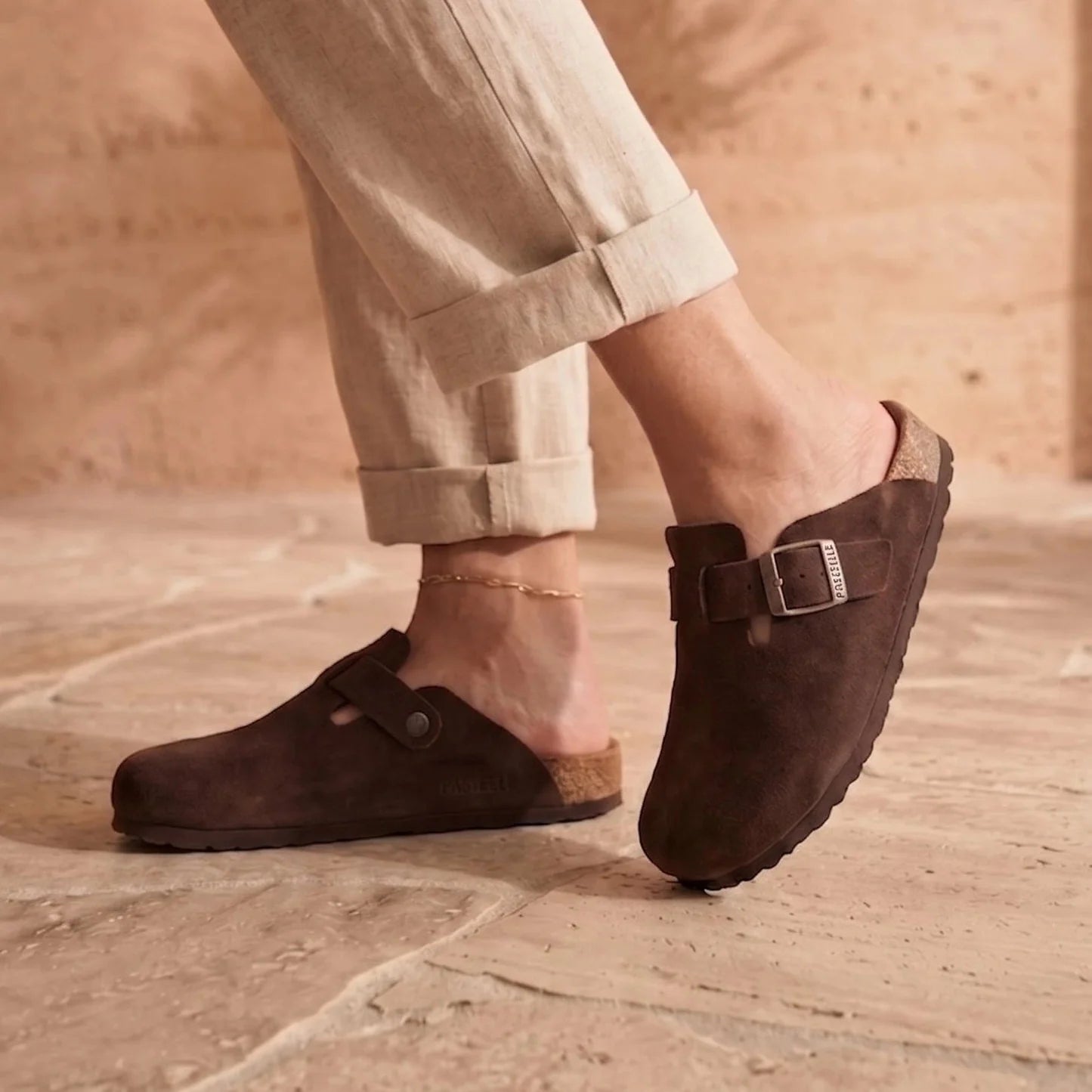Solal – Women’s Suede Clogs with Cork and Leather Comfort Footbed - 39 - S . choco