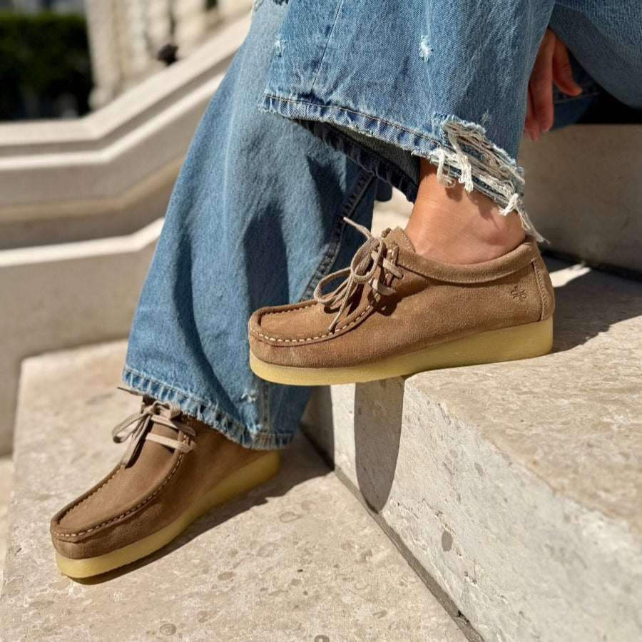 Zap – Women’s Suede Lace-Up Loafers with Natural Crepe Sole - 36 - Castor